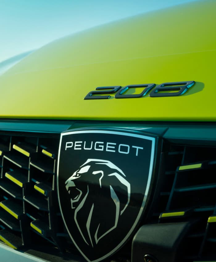 2024 Peugeot E-208 in Agueda Yellow